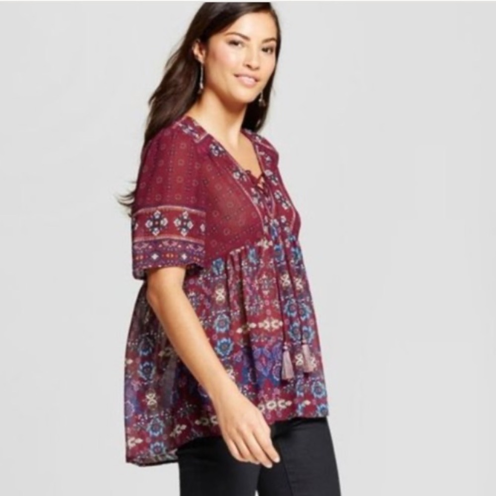 Knox Rose Border Print Lace Up Front Tie Peasant Top